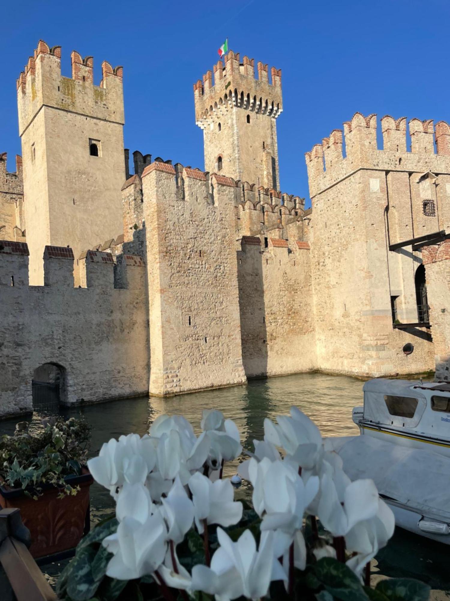 Sirmione Apartment Екстериор снимка