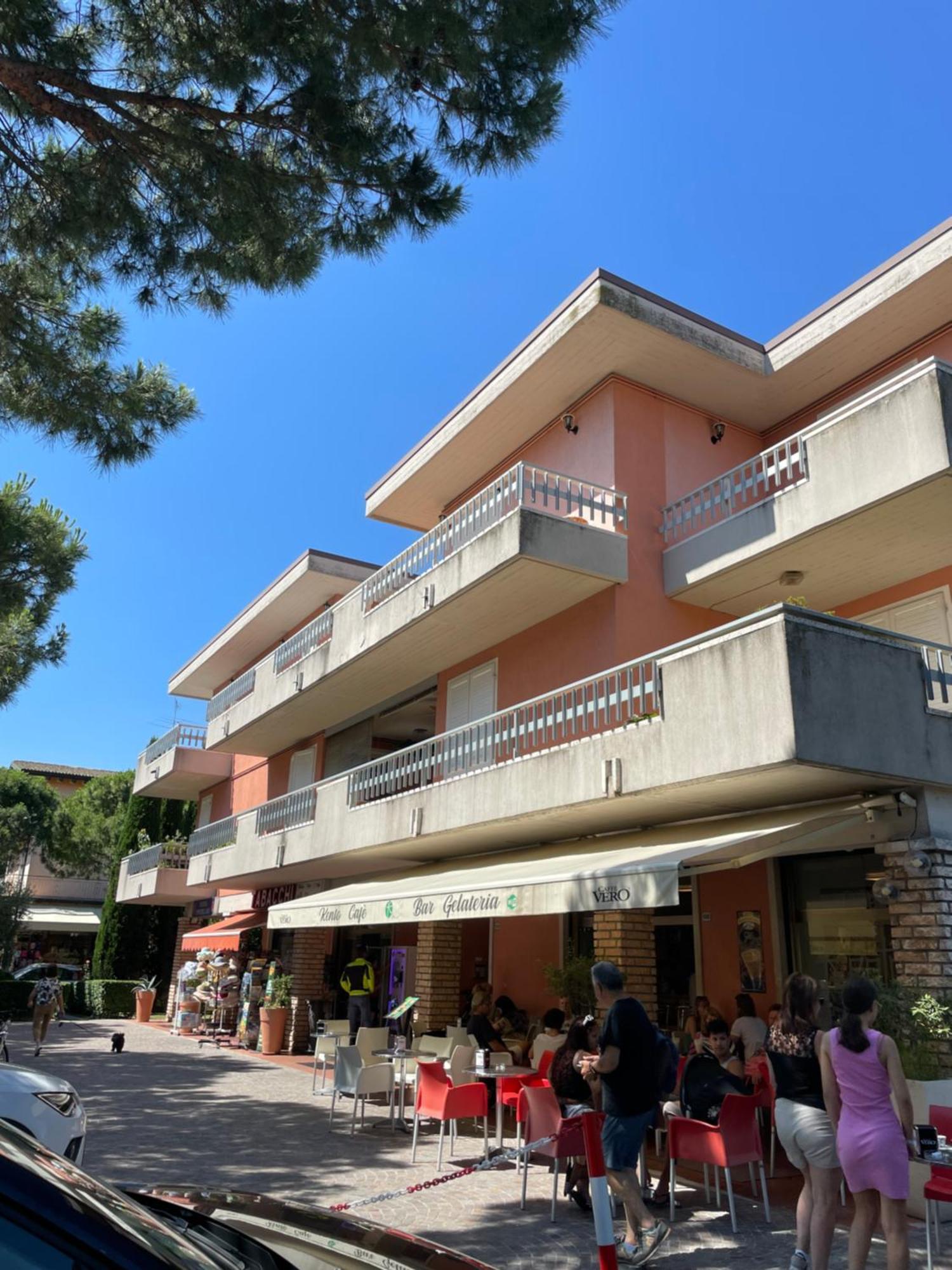 Sirmione Apartment Екстериор снимка