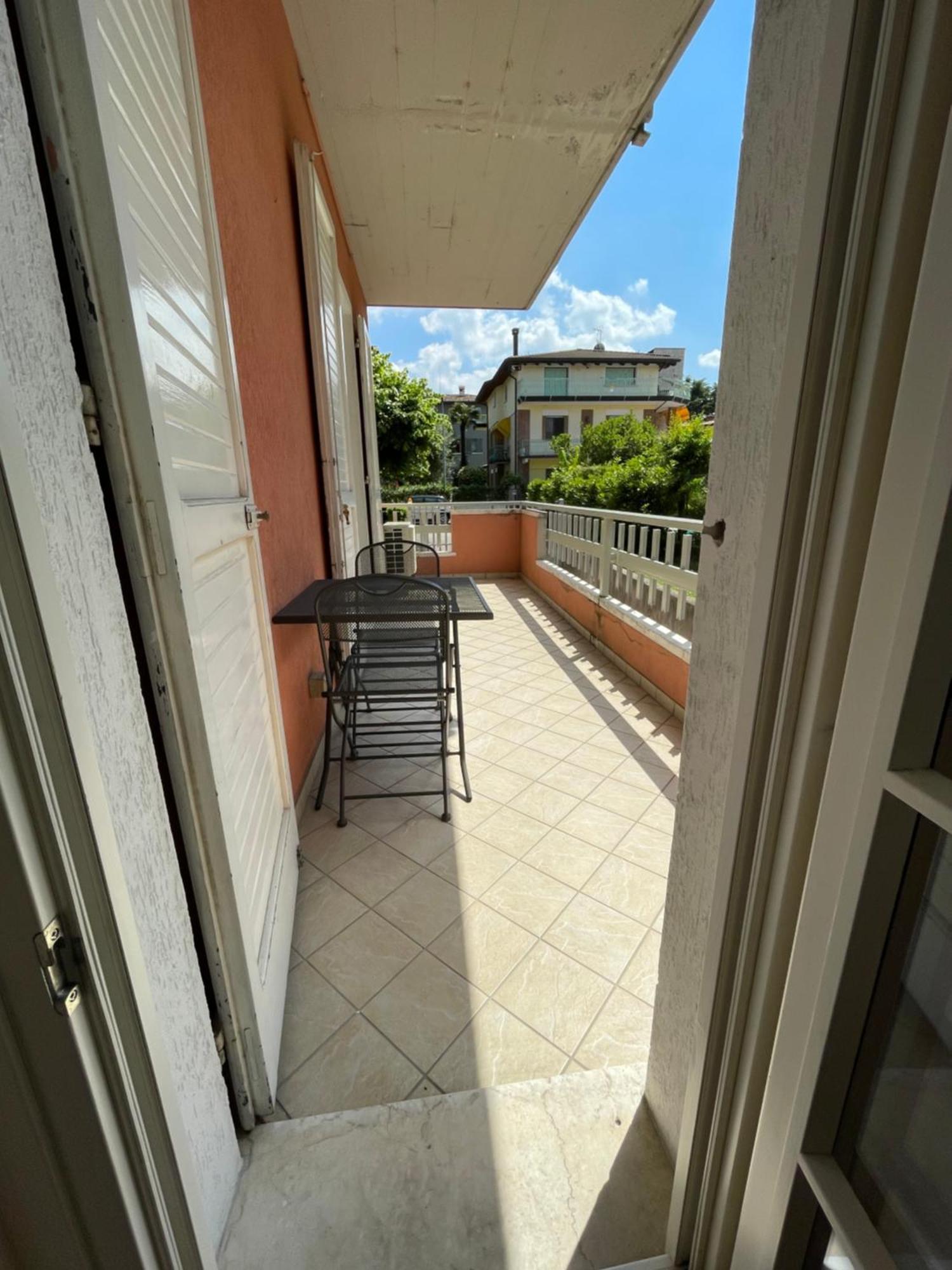 Sirmione Apartment Екстериор снимка